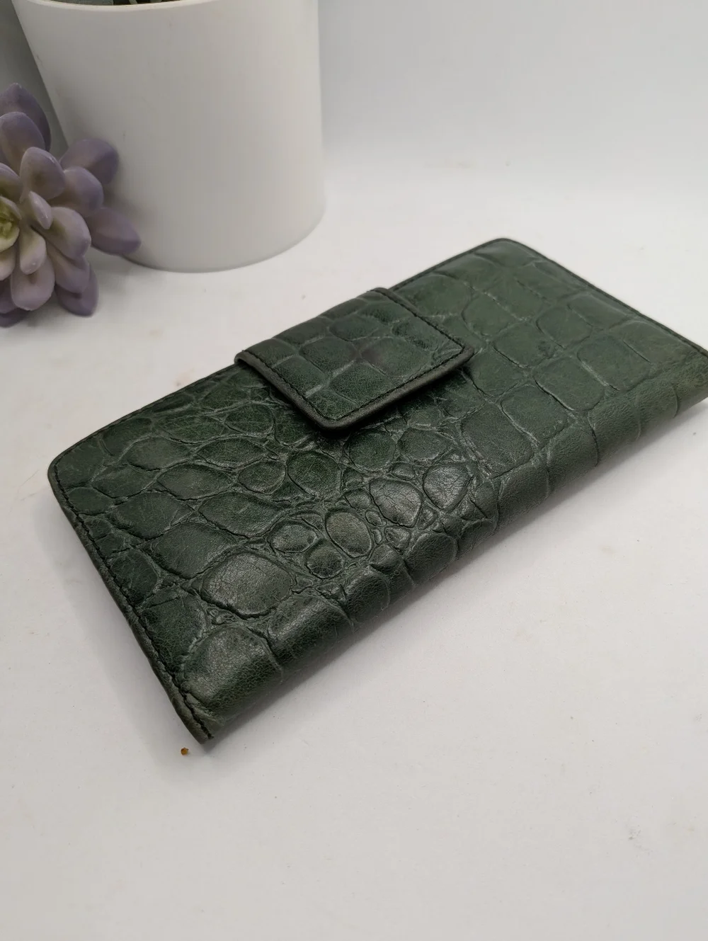 Fossil Green Croc Embossed Leather Slim Tab Wallet - Coral/ Orange Interior - Picture 2 of 7